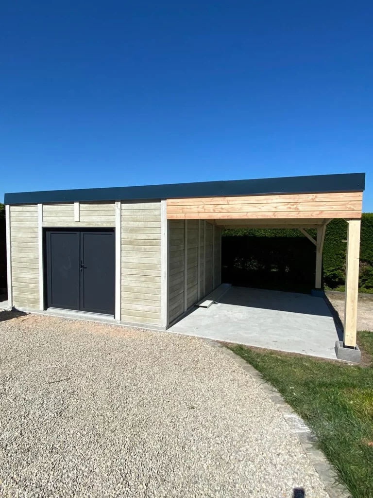 Garage en béton aspect bois