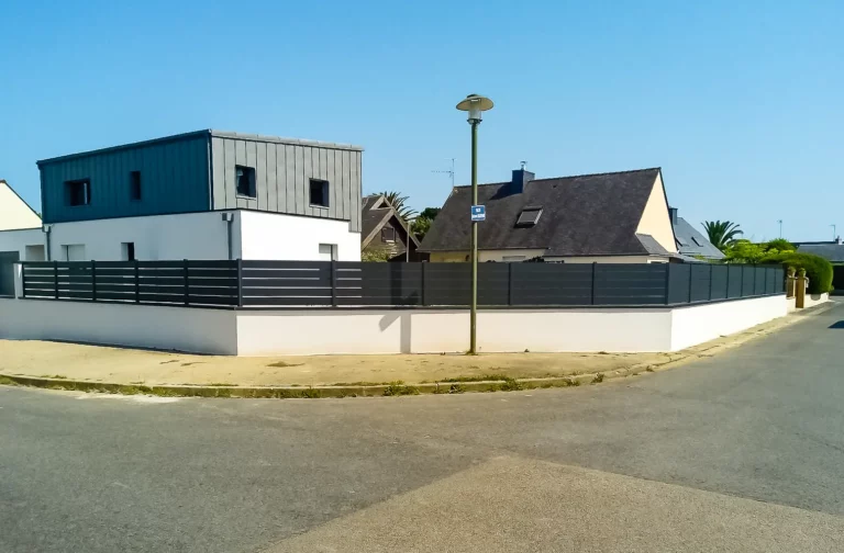 QUEFFELEC • Finistère sud 🛠 Pose, Installation, Motorisation • CLOTURE ALUMINIUM gris • Sur-mesure et personnalisable • Pont-l'Abbé Pays Bigouden
